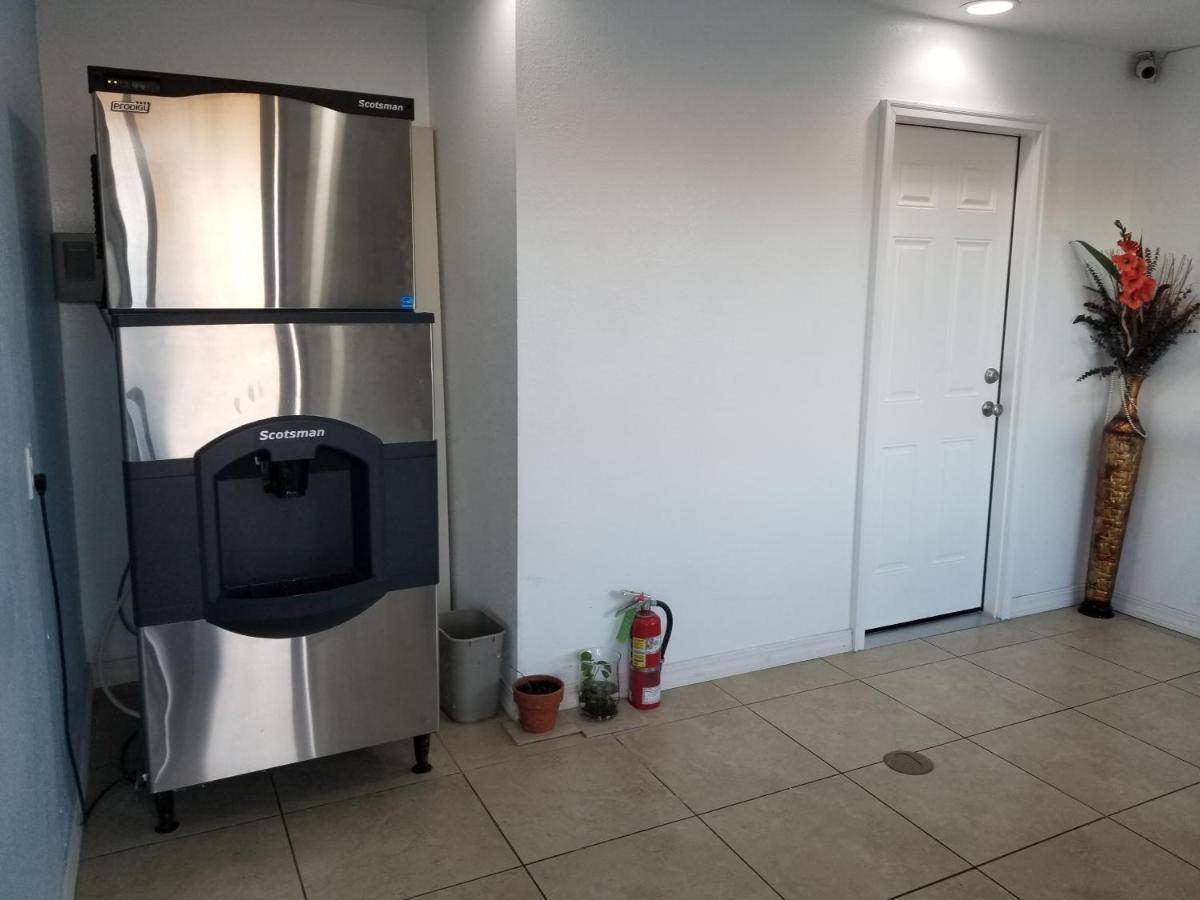 Nights Stay Hotel Tulsa Bagian luar foto